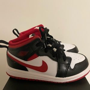 Toddler Jordan 1 mid